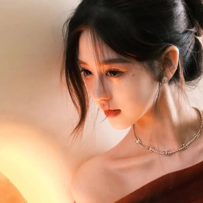 女警察
